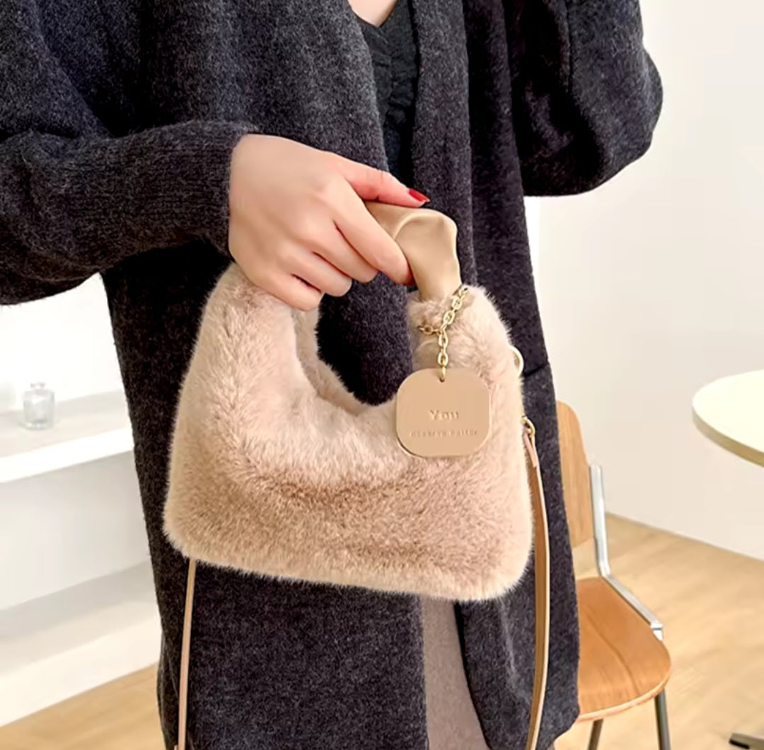 Liora Velano – Plush Handbag